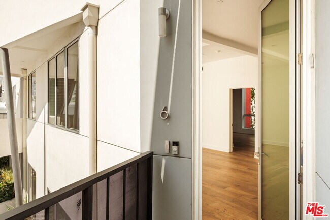 Foto del edificio - 616 Croft Ave