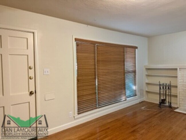 Building Photo - 3 br, 1 bath House - 56 Coloma Way
