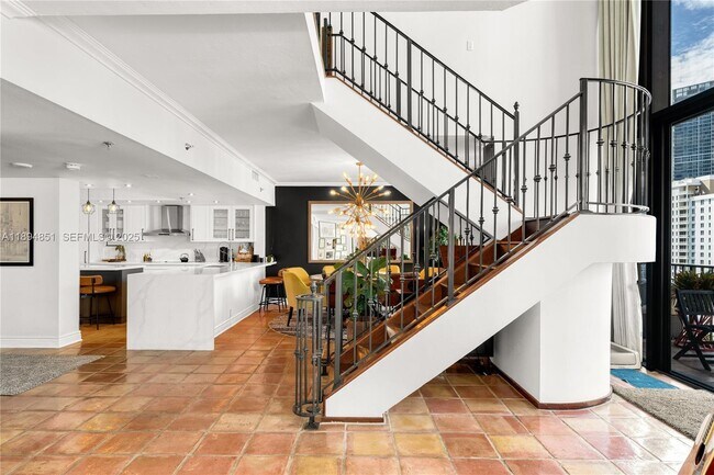 Foto del edificio - 520 Brickell Key Dr