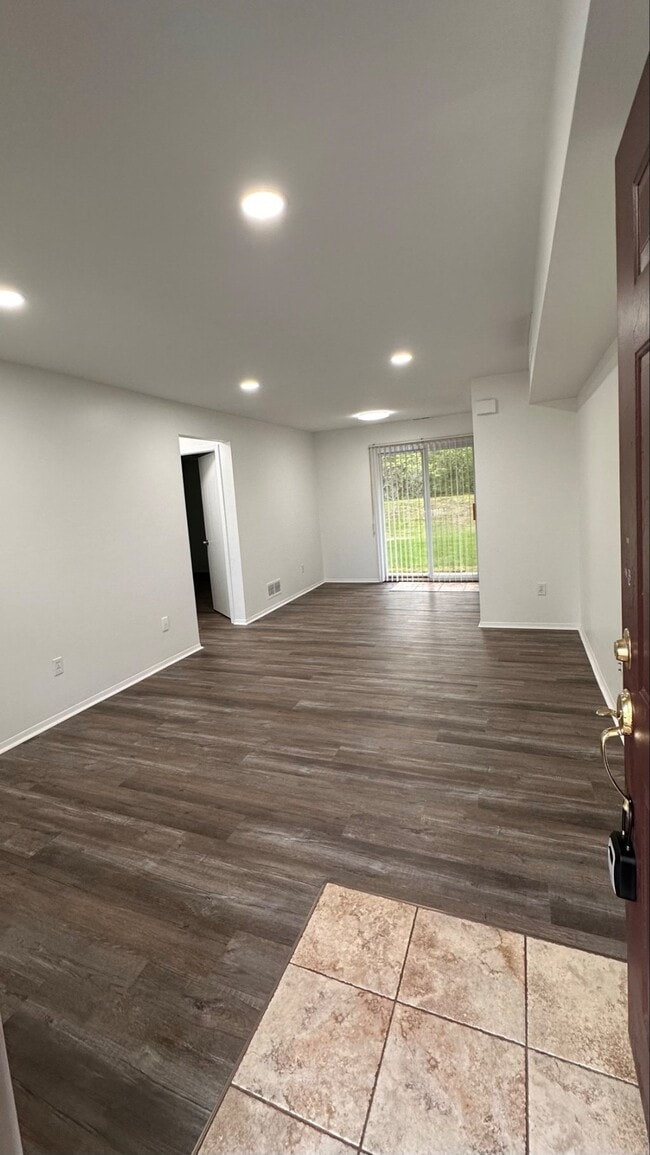 Building Photo - 1524 Porter Cir