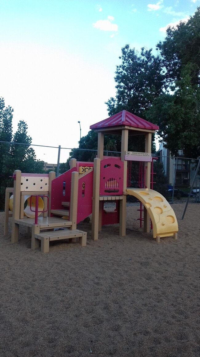 Foto del edificio - 2760 W 86th Ave