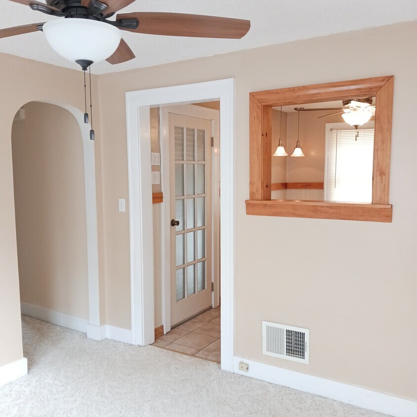 103 Shepard Ave Unit 2 Upper, Kenmore, NY 14217 Apartments in