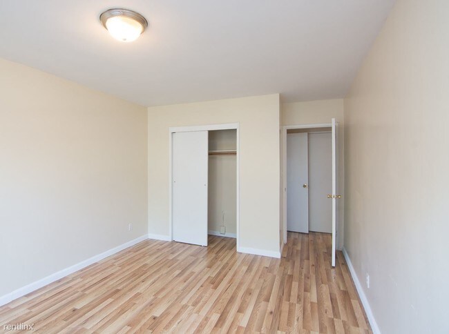 Foto del edificio - 740 Clarkson Ave
