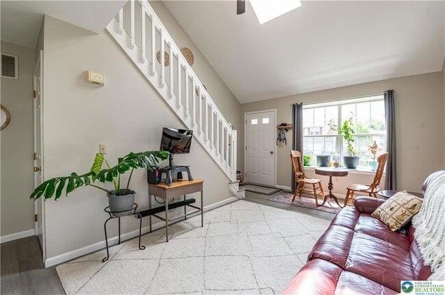 Foto del edificio - 2717 Tamlynn Ln