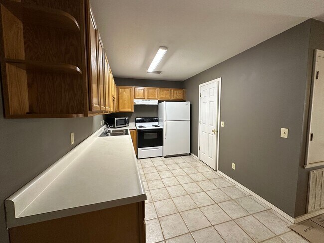 Foto del edificio - 301 Holly St