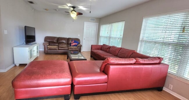 Foto del edificio - 816 SW 9th St