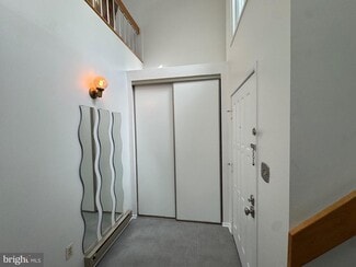 Building Photo - 1898 Villaridge Dr