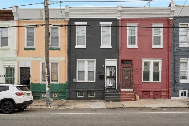 Photo - 2054 W Glenwood Ave House