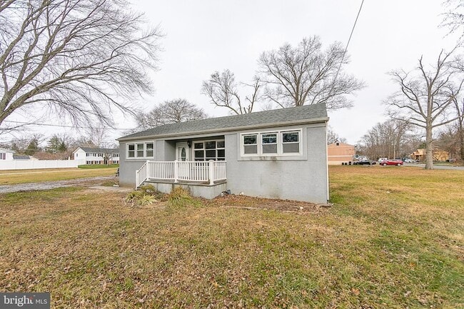 Building Photo - 90 Tufts Rd