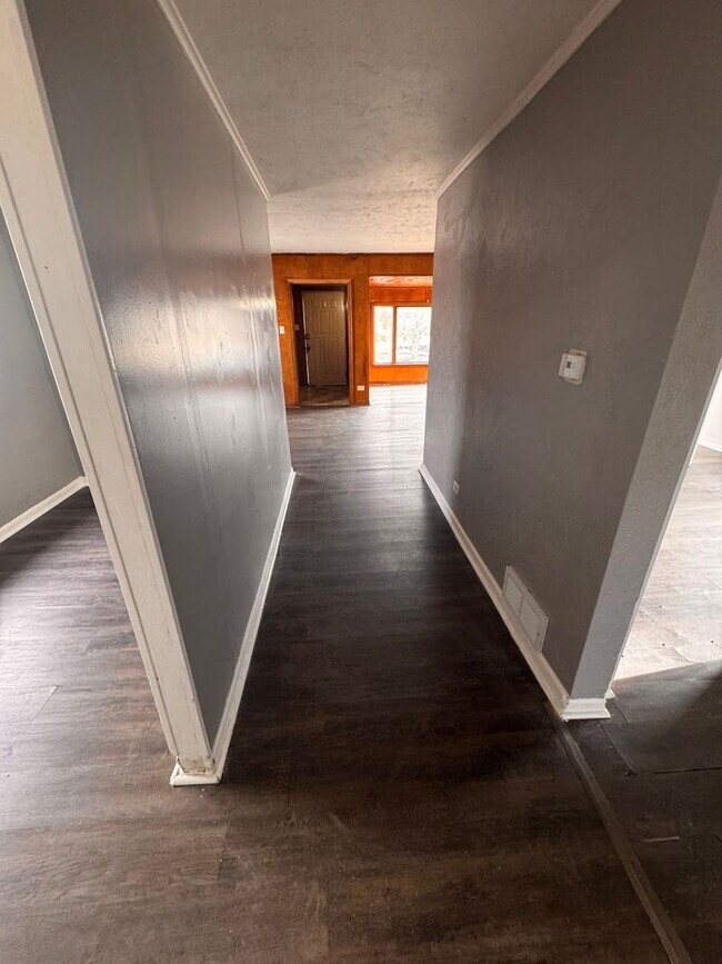 Foto del edificio - 2 Bedroom with Garage