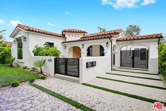 Building Photo - 8911-8911 W 24th St