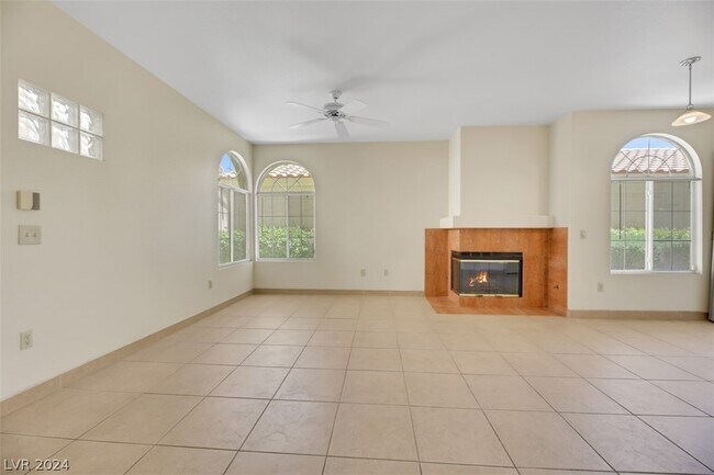 Foto del edificio - 2251 Wigwam Pkwy