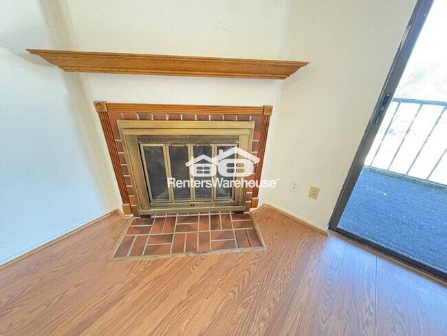 Foto del edificio - MOVE IN READY - DALLAS - 2BEDS 1BATH