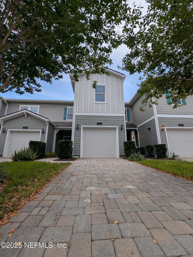 Foto principal - 58 Pindo Palm Dr