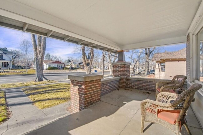 Building Photo - 1846 12th Ave