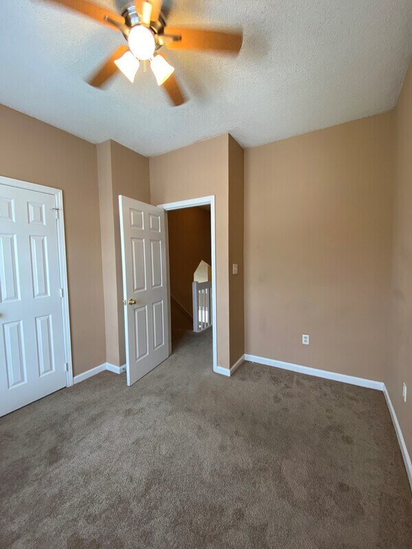 Building Photo - 6420 Mallard View Ln