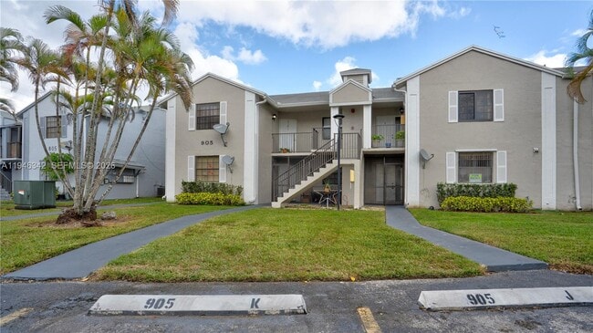 Foto del edificio - 905 N Franklin Ave