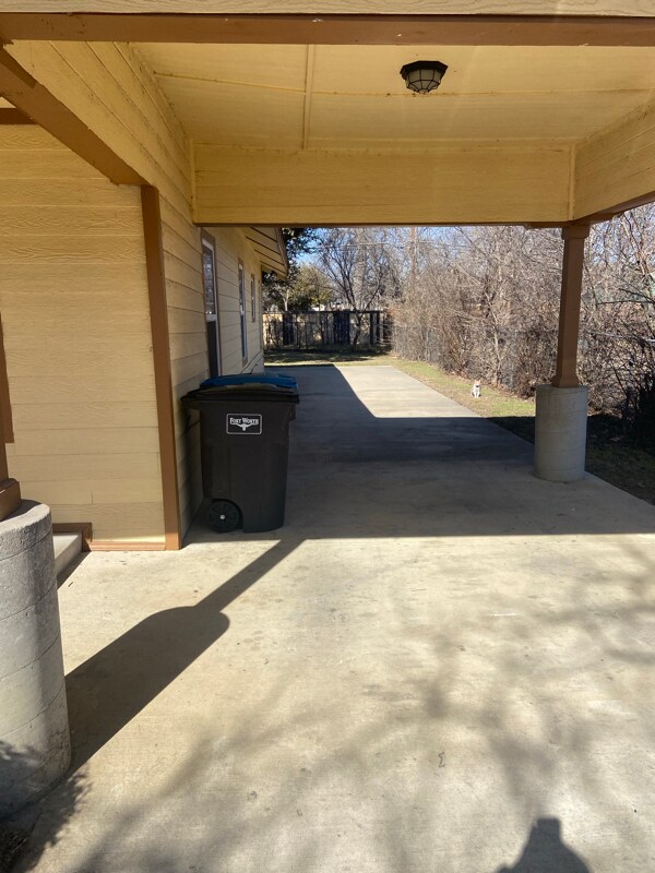 Foto del edificio - 1331 Elmwood Ave