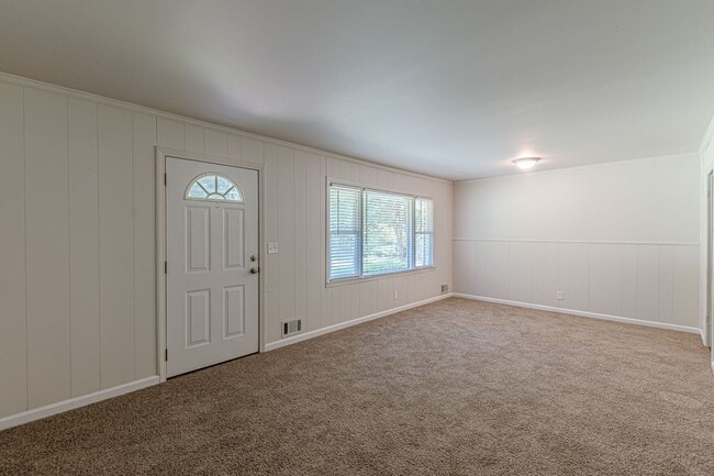 Foto del edificio - 3920 Cliftondale Pl