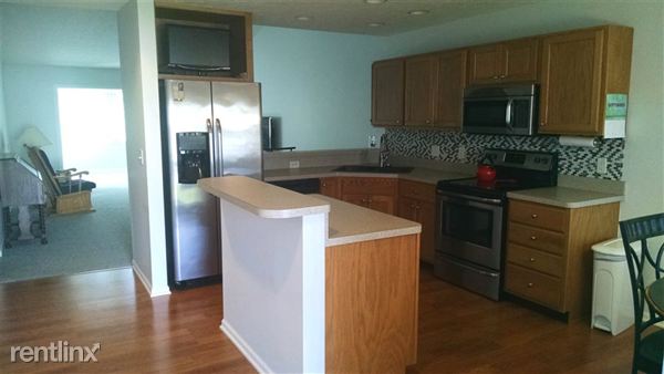 Building Photo - 1092 Fountain View Cir