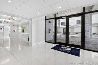Building Photo - 3115 S Ocean Blvd