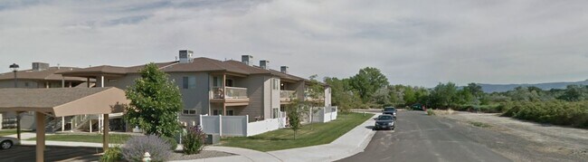 Foto del edificio - 2476 Orion Way