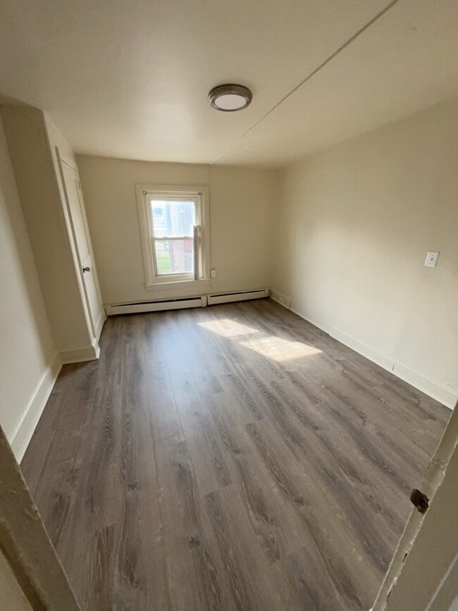 Photo - 1039 Powell St Apartment