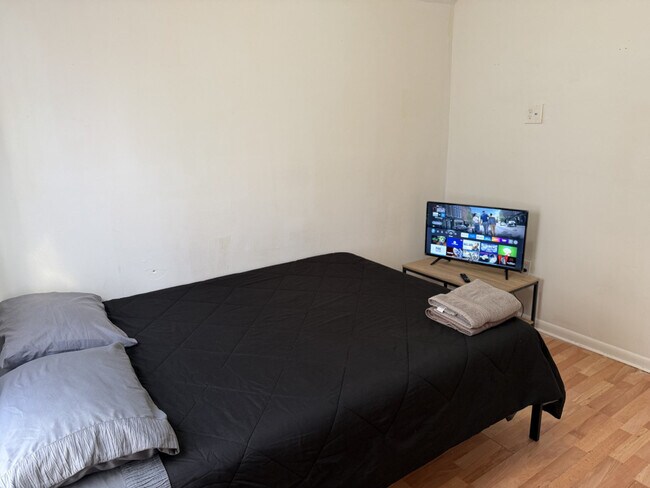 Foto del edificio - 456 Convery Blvd