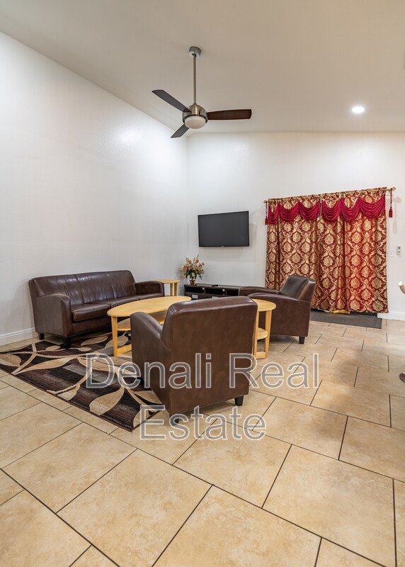 Foto del edificio - 17442 N 56th Pl