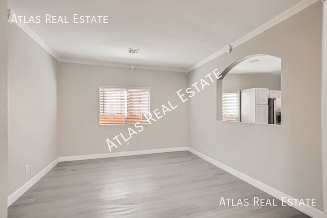 Building Photo - 6 WEEKS FREE RENT IF MOVED IN BY 9/30/2024...