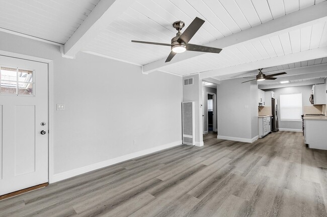 Building Photo - 1167 Holmes Ct