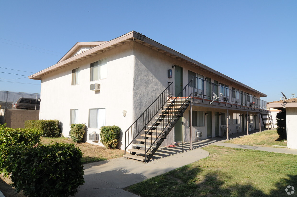 4 Units - Apartments in Rialto, CA | Westside Rentals