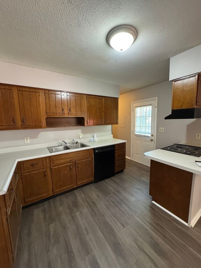 Foto del edificio - Warren Twp - 3 BR