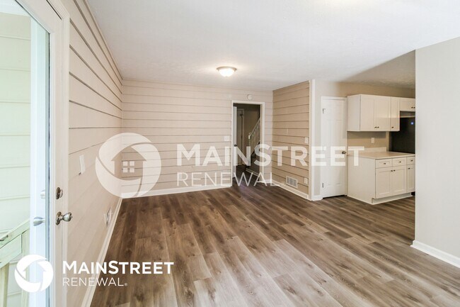 Foto del edificio - 6231 Willowbrook Dr