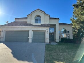 Building Photo - 42263 Valley Vista Dr