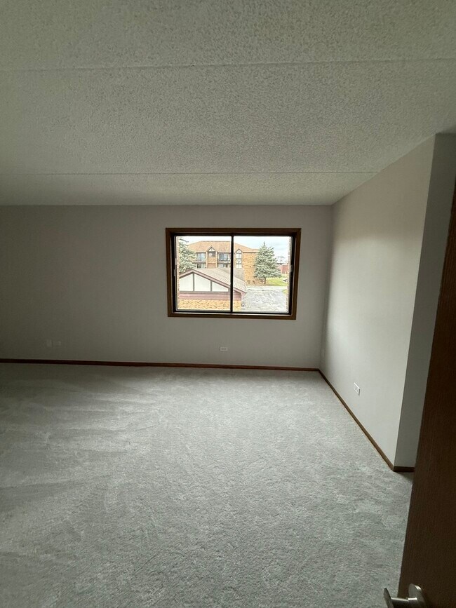 Building Photo - 17525 71st Ct