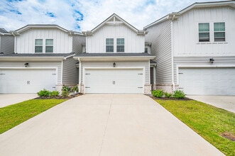 Building Photo - 119 Ted Dr