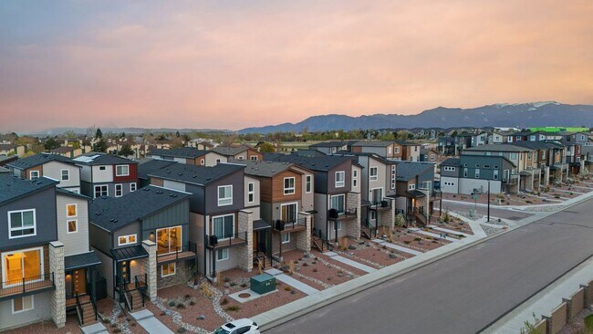 Foto del edificio - 7371 Hunter Jumper Dr