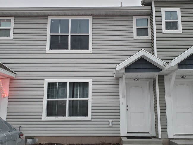 Building Photo - 505 W 2650 N