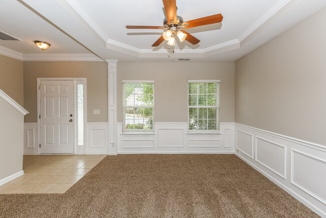 Building Photo - 1006 Tiger Eye Ave