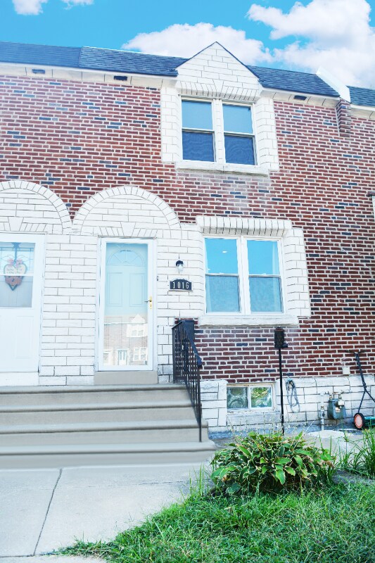 Foto del edificio - 10AZ Poplar Ave