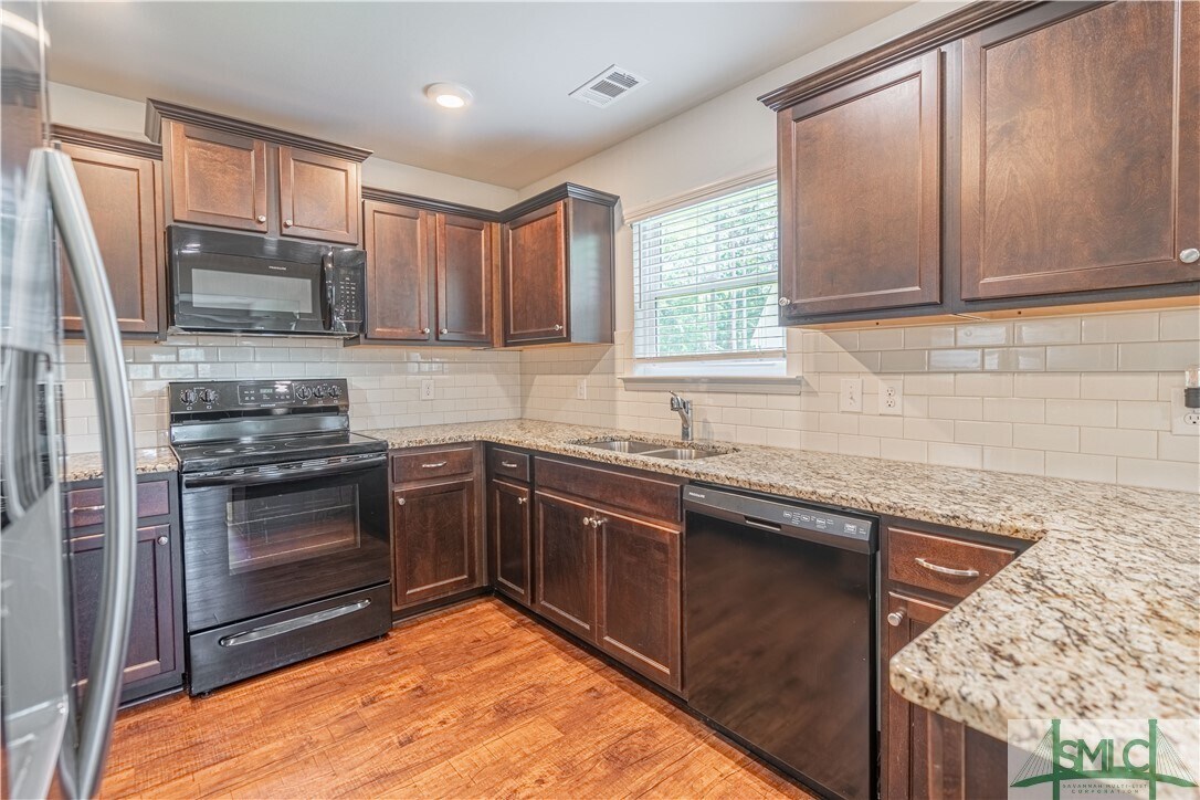 Foto principal - 620 Bledsoe Dr