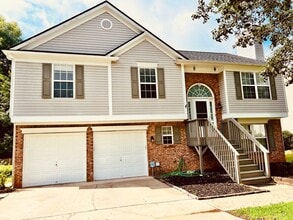 Building Photo - 391 Bass Way NW