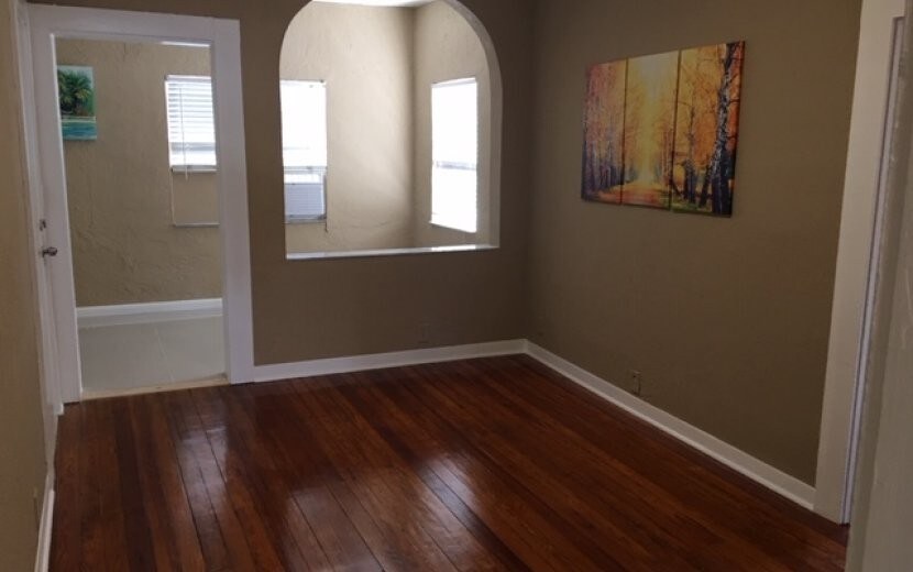 Primary Photo - 300 N Beach Rd