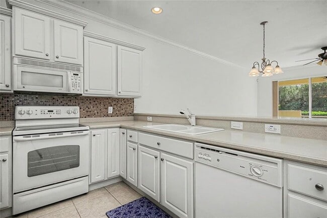 Building Photo - 11443 52nd Ct E