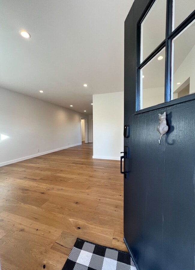 Building Photo - Remodeled Three-Bedroom Home in Desirable Alta Heights Neighborhood