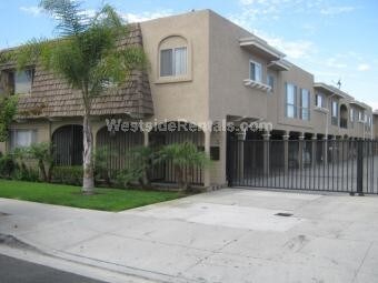 Primary Photo - 21607 Juan Ave