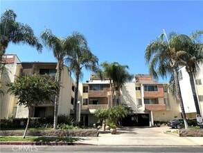 Building Photo - 5325 Newcastle Ave