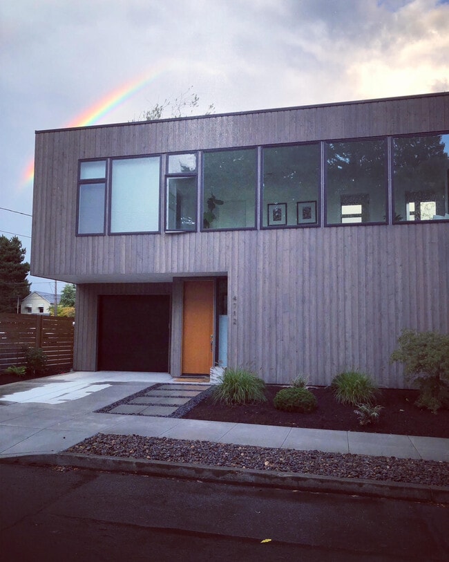 Building Photo - 4712 N Congress Ave