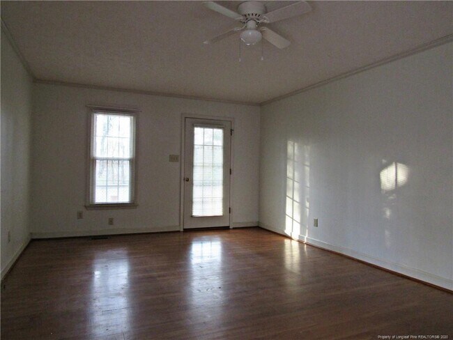 Building Photo - 4941 Pinedale Blvd